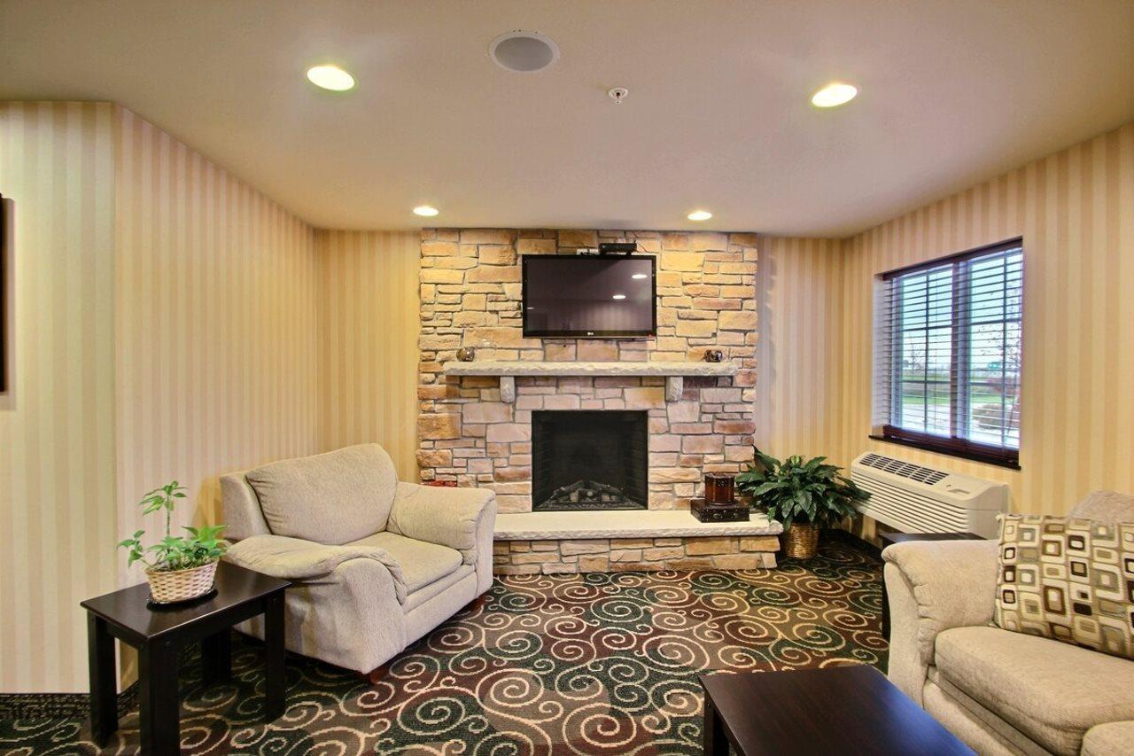 Americinn By Wyndham אושקוש מראה חיצוני תמונה