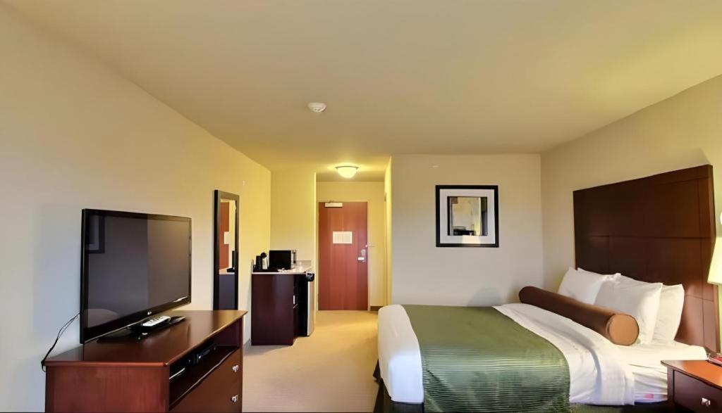 Americinn By Wyndham אושקוש מראה חיצוני תמונה