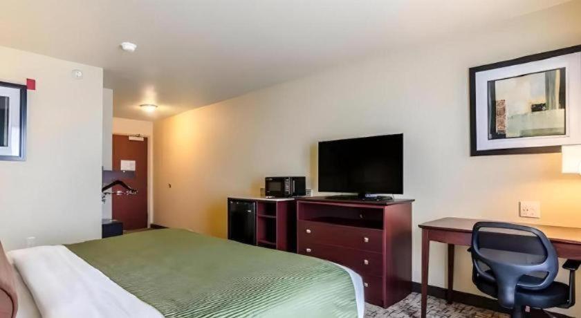 Americinn By Wyndham אושקוש מראה חיצוני תמונה